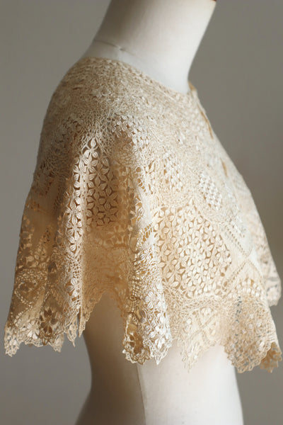 19th Century Silk Maltese Lace Big Collar