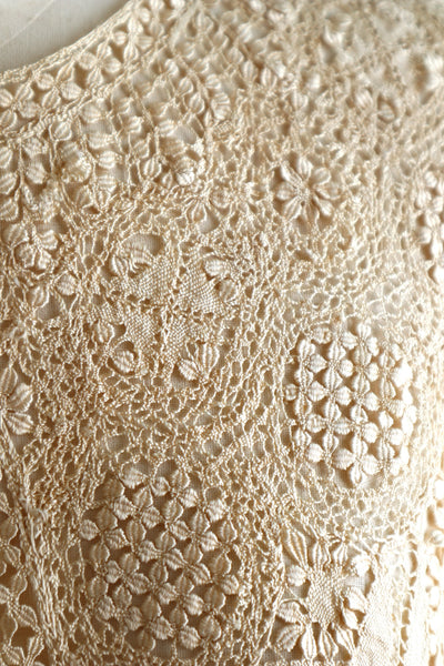 19th Century Silk Maltese Lace Big Collar
