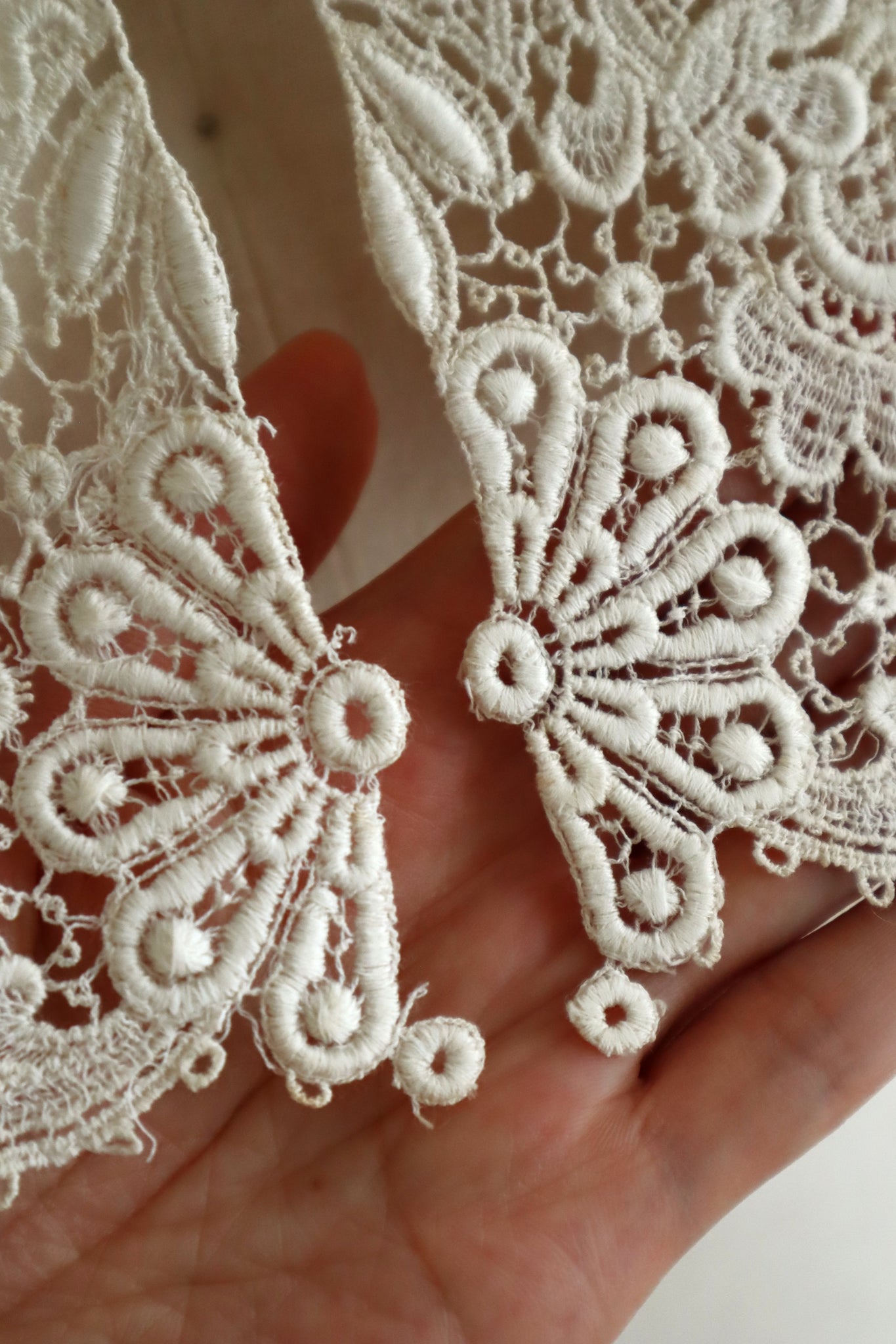 1920s French Deadstock Cotton Lace Berthe Collar