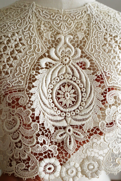1920s French Deadstock Cotton Lace Berthe Collar