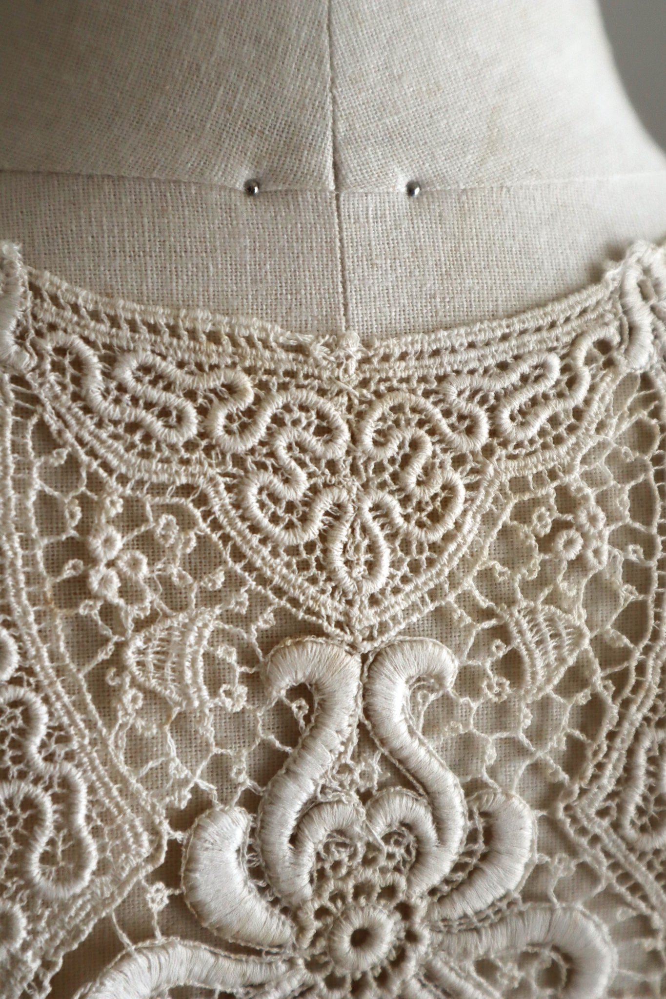 1920s French Deadstock Cotton Lace Berthe Collar
