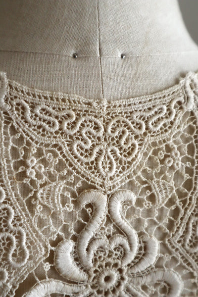 1920s French Deadstock Cotton Lace Berthe Collar