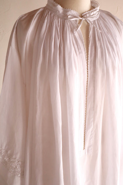 1900s French Handworked Linen Drawnwork Lace Church Surplice