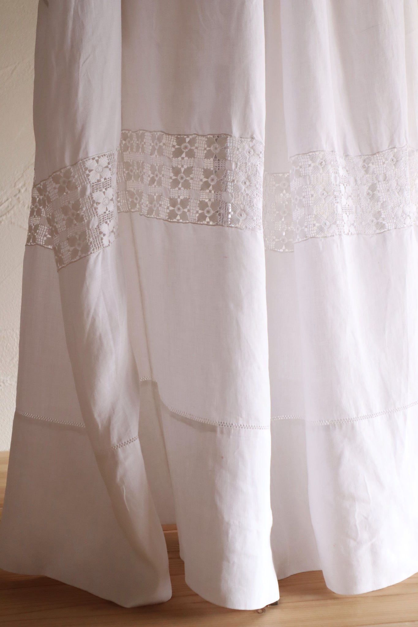 1900s French Handworked Linen Drawnwork Lace Church Surplice