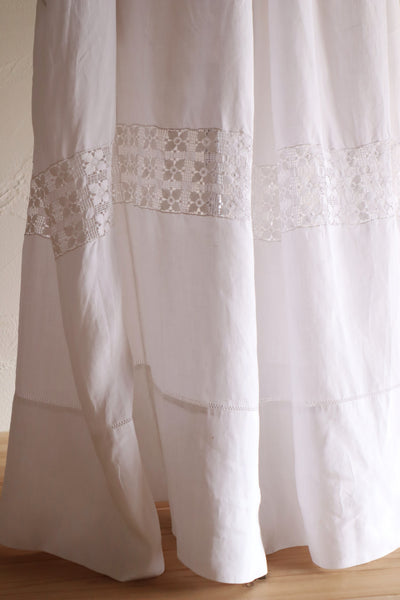 1900s French Handworked Linen Drawnwork Lace Church Surplice