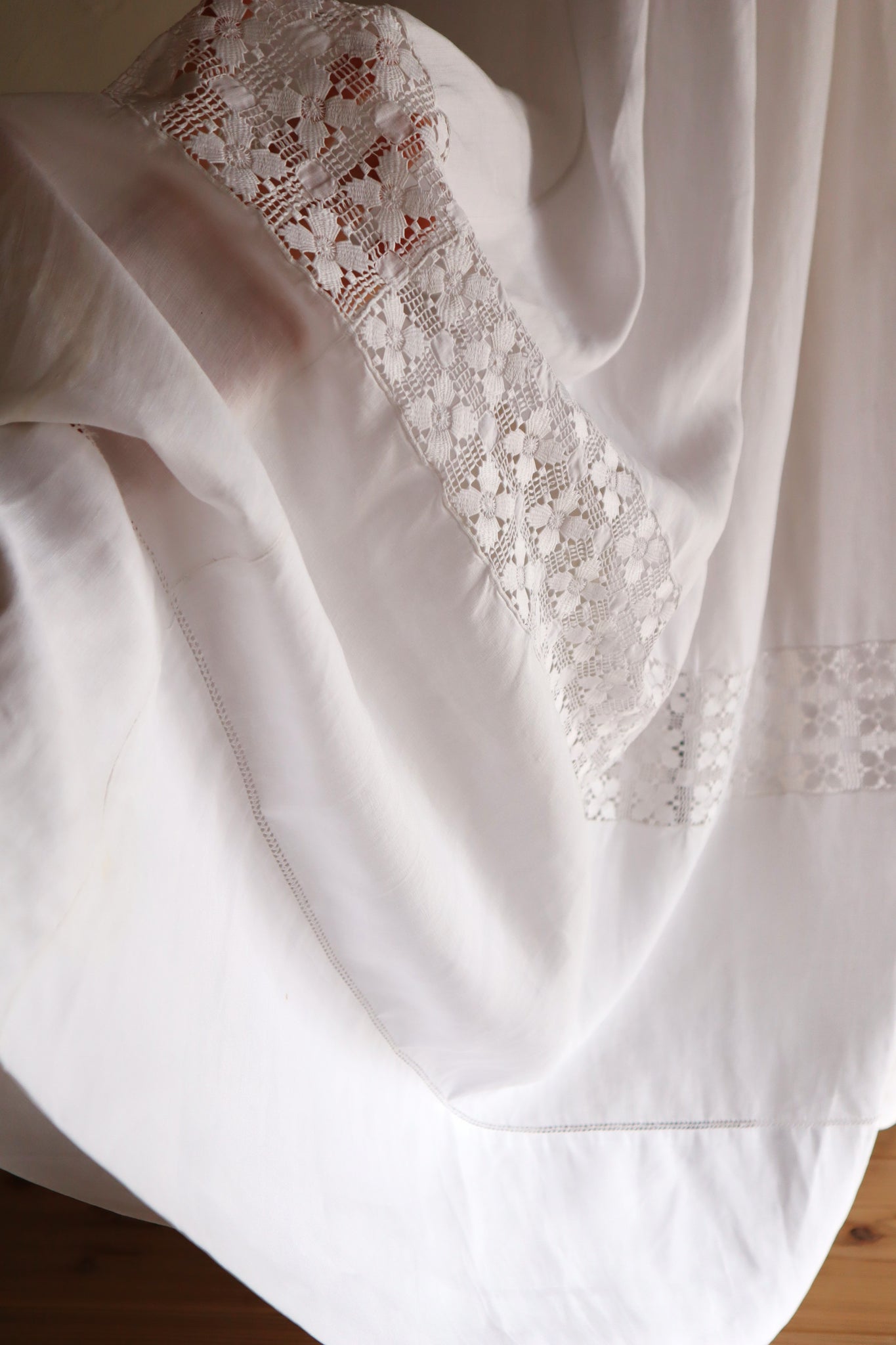 1900s French Handworked Linen Drawnwork Lace Church Surplice