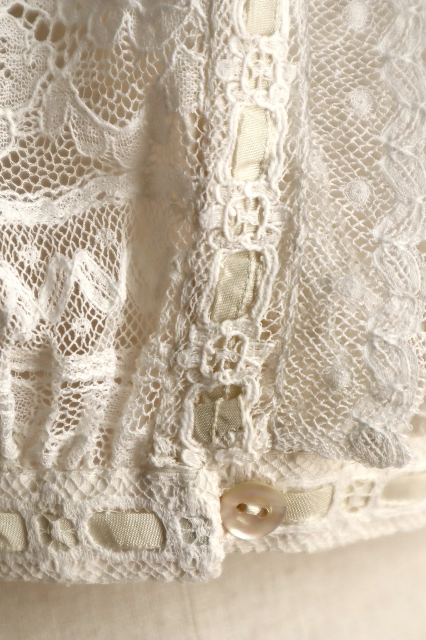 1900s Hand-Sewn Valenciennes Lace Corset Cover