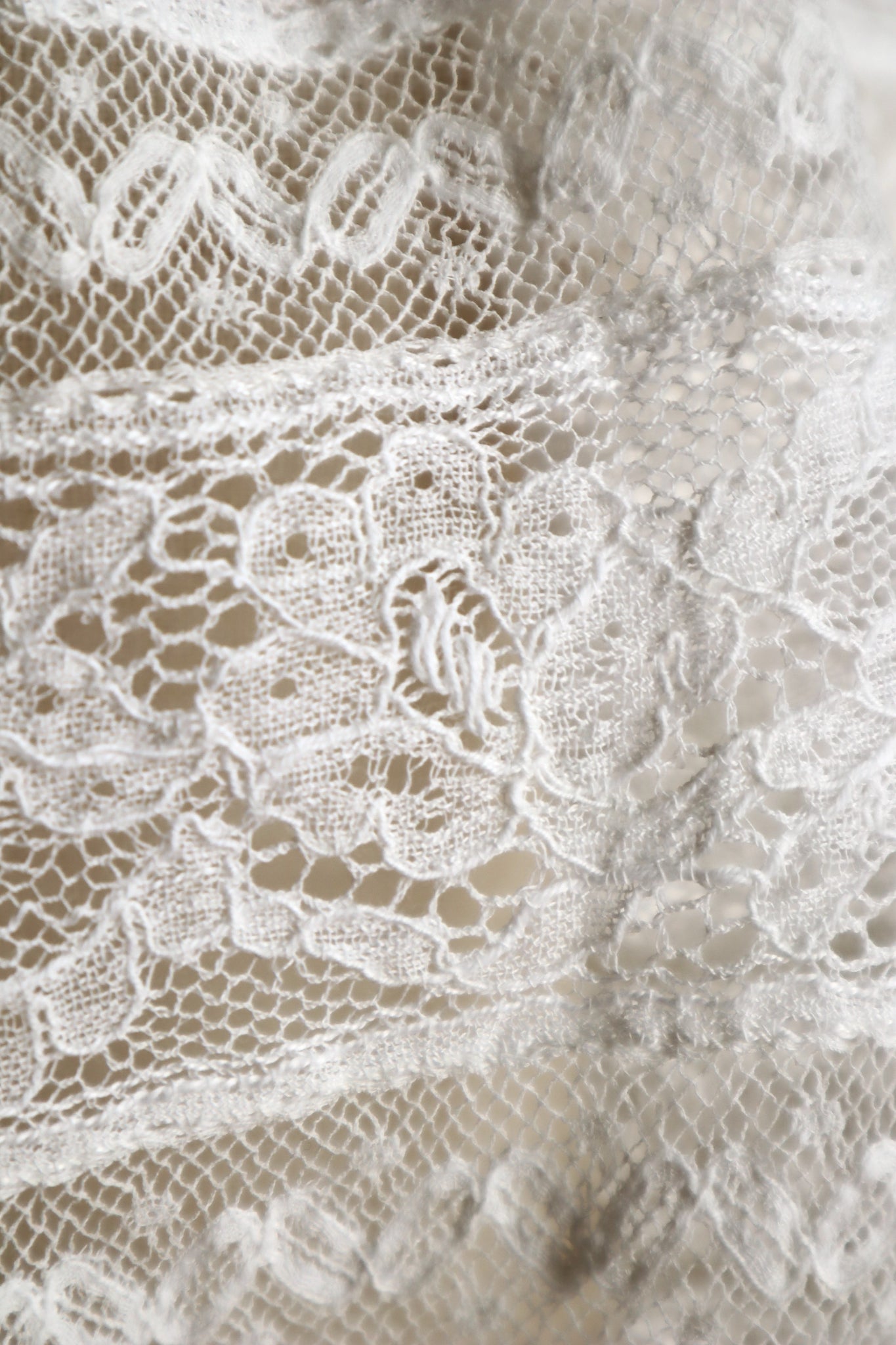 1900s Hand-Sewn Valenciennes Lace Corset Cover