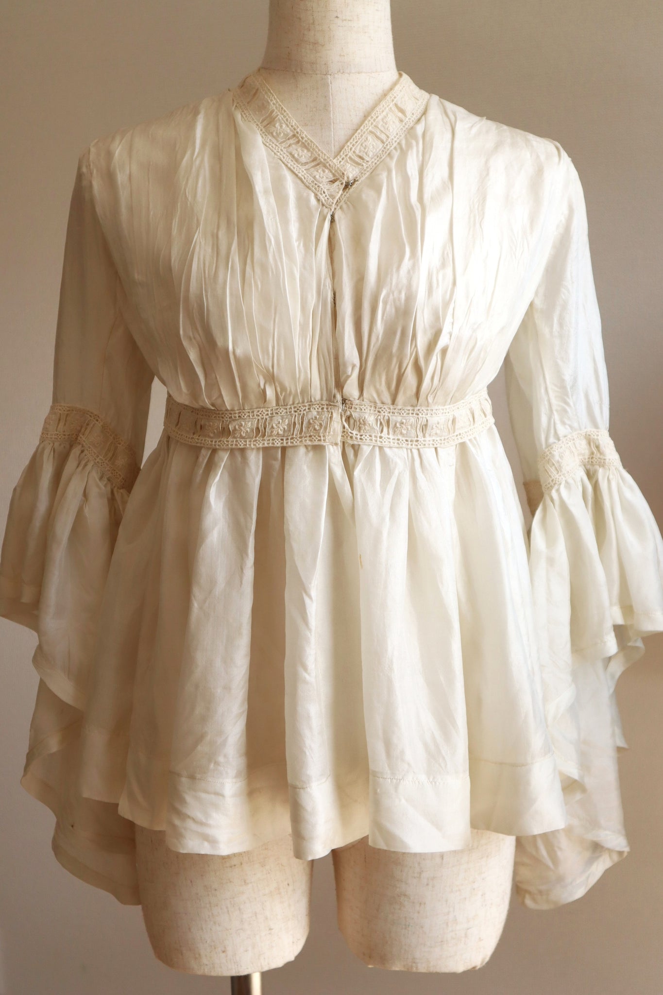 19th Silk Bed Jacket Size XXS