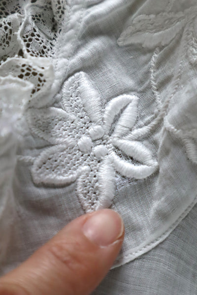 1900s Edwardian Muslin Cotton Embroidered Blouse