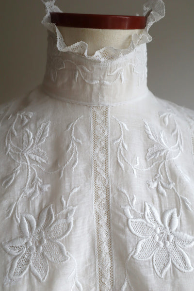 1900s Edwardian Muslin Cotton Embroidered Blouse