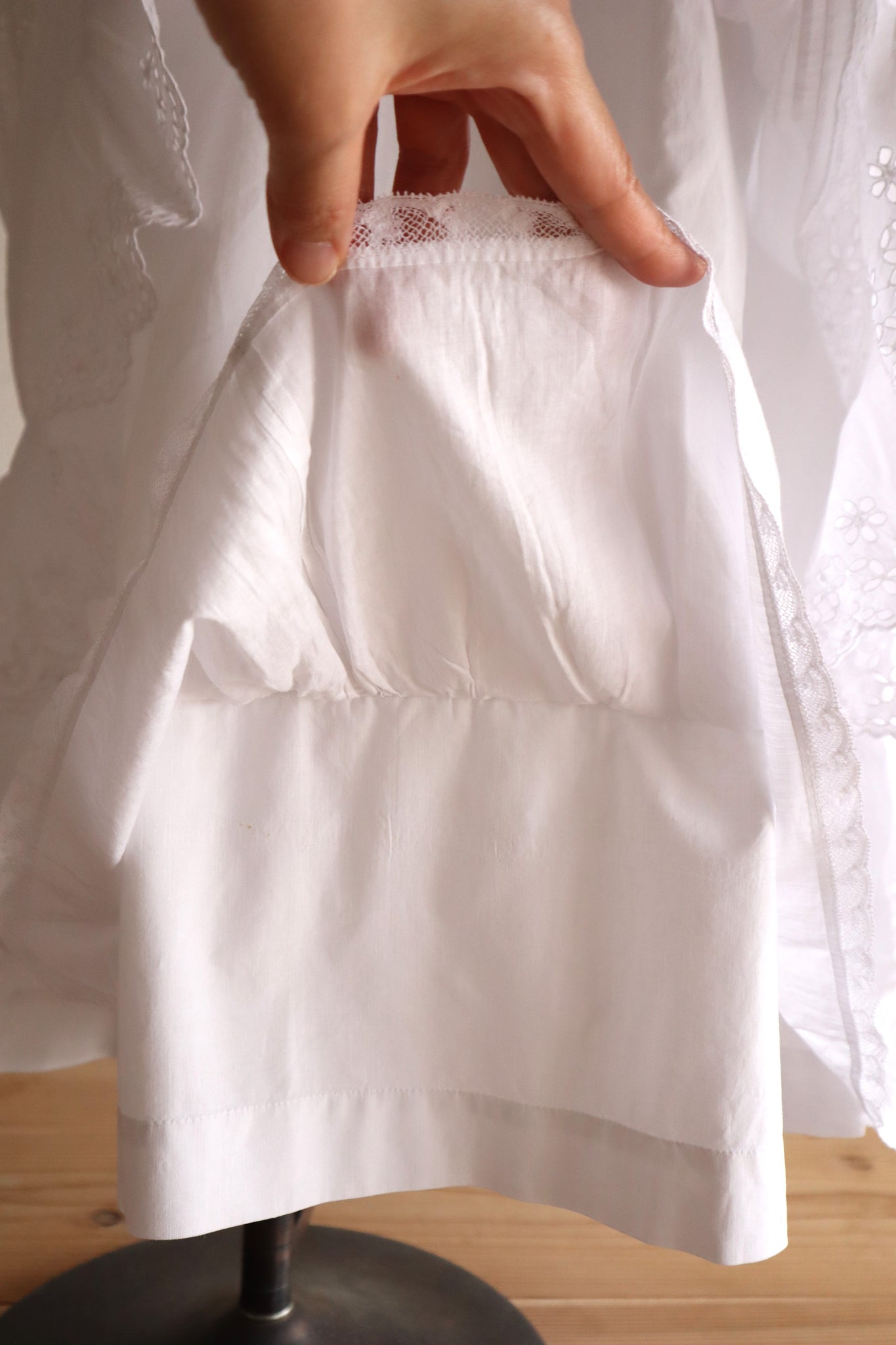 1900s French Edwardian Cutwork Cotton Petticoat Skirt