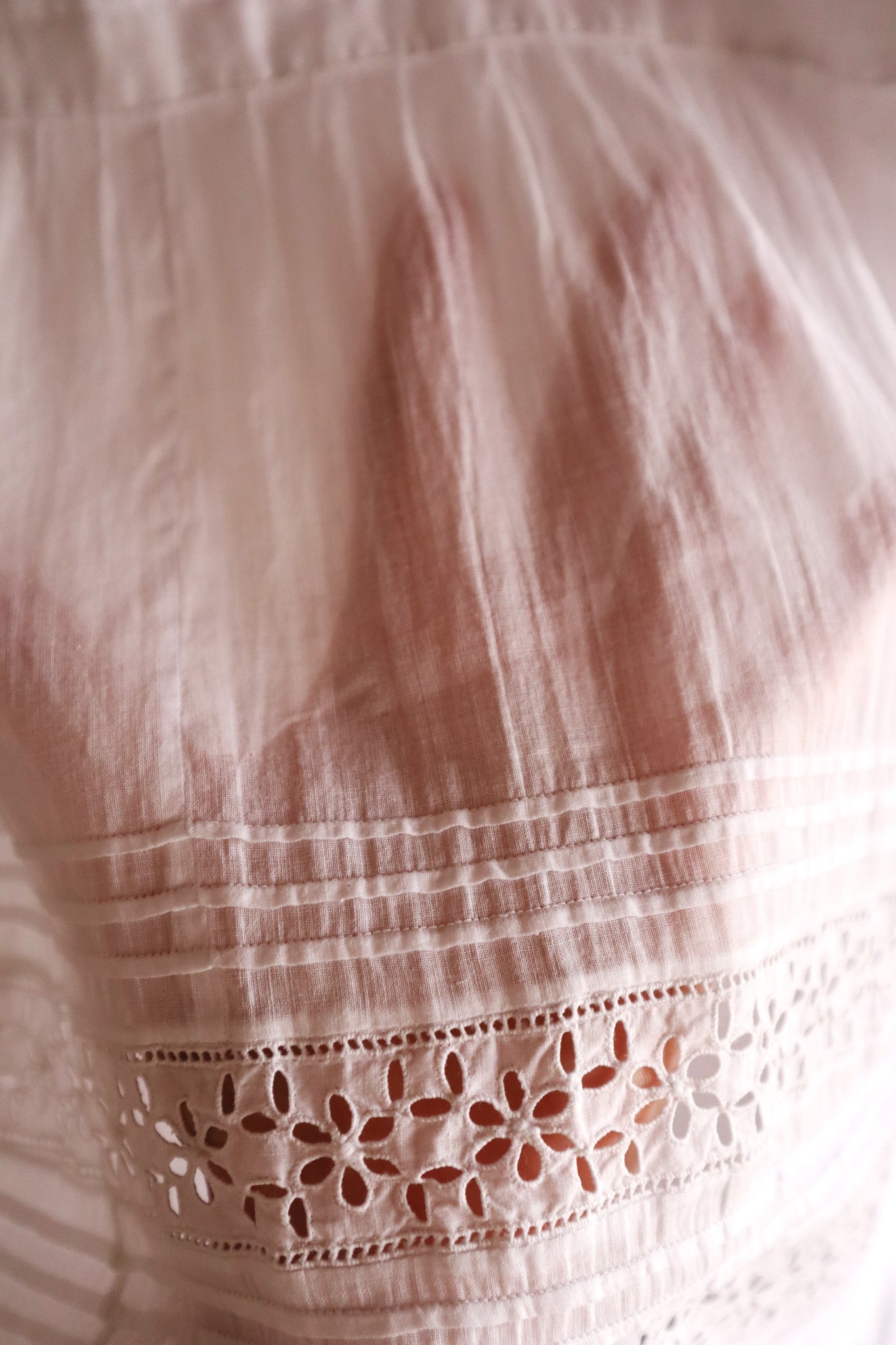 1900s French Edwardian Cutwork Cotton Petticoat Skirt