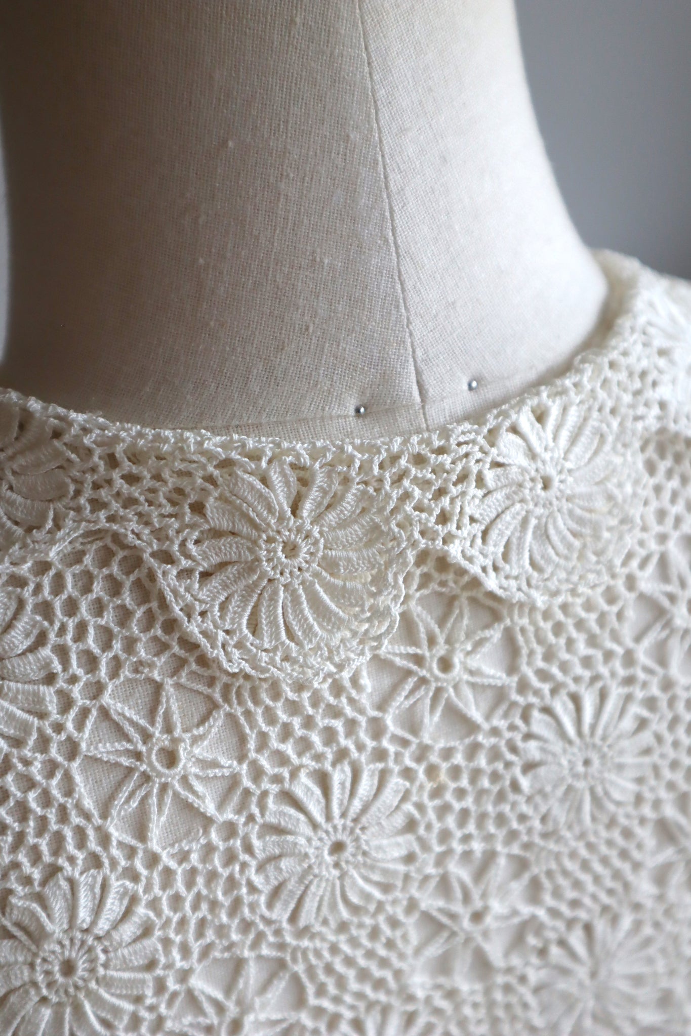 1930s Off White Crochet Blouse Size S