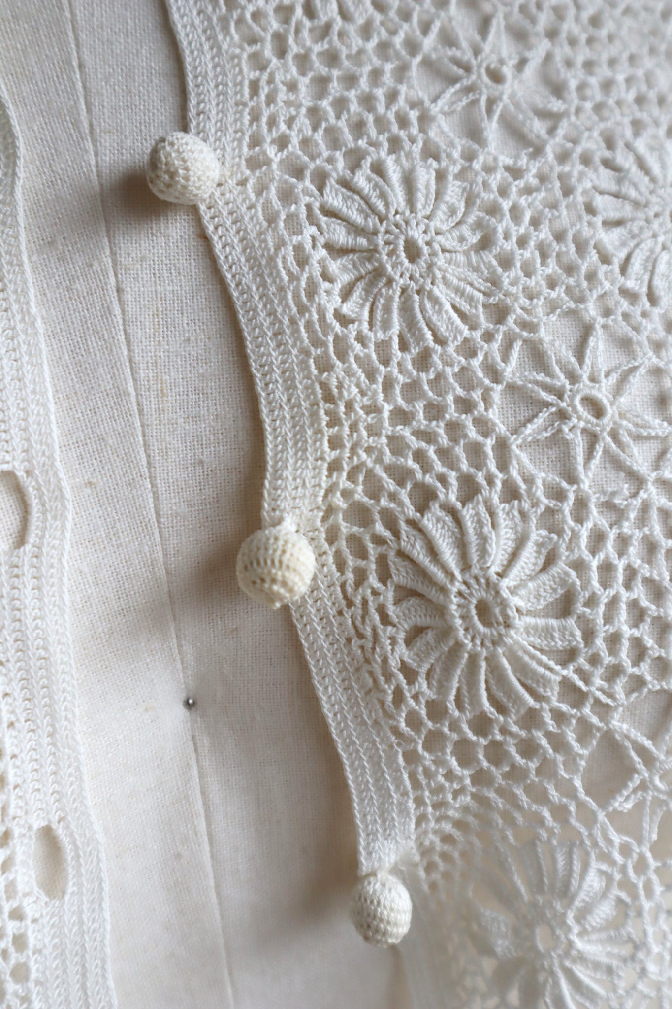 1930s Off White Crochet Blouse Size S