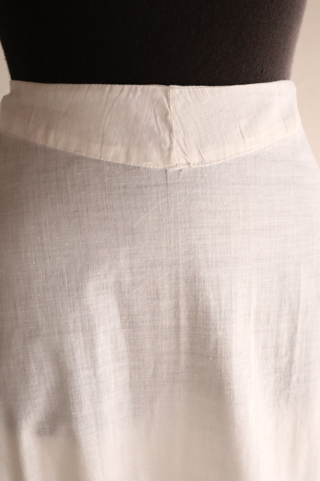 1900s French Cotton Train Skirt with Fine Pleated Hem