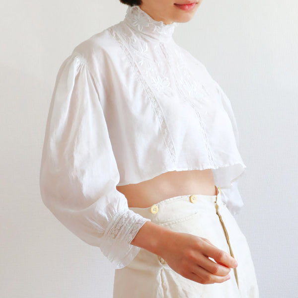 1900s Edwardian Muslin Cotton Embroidered Blouse
