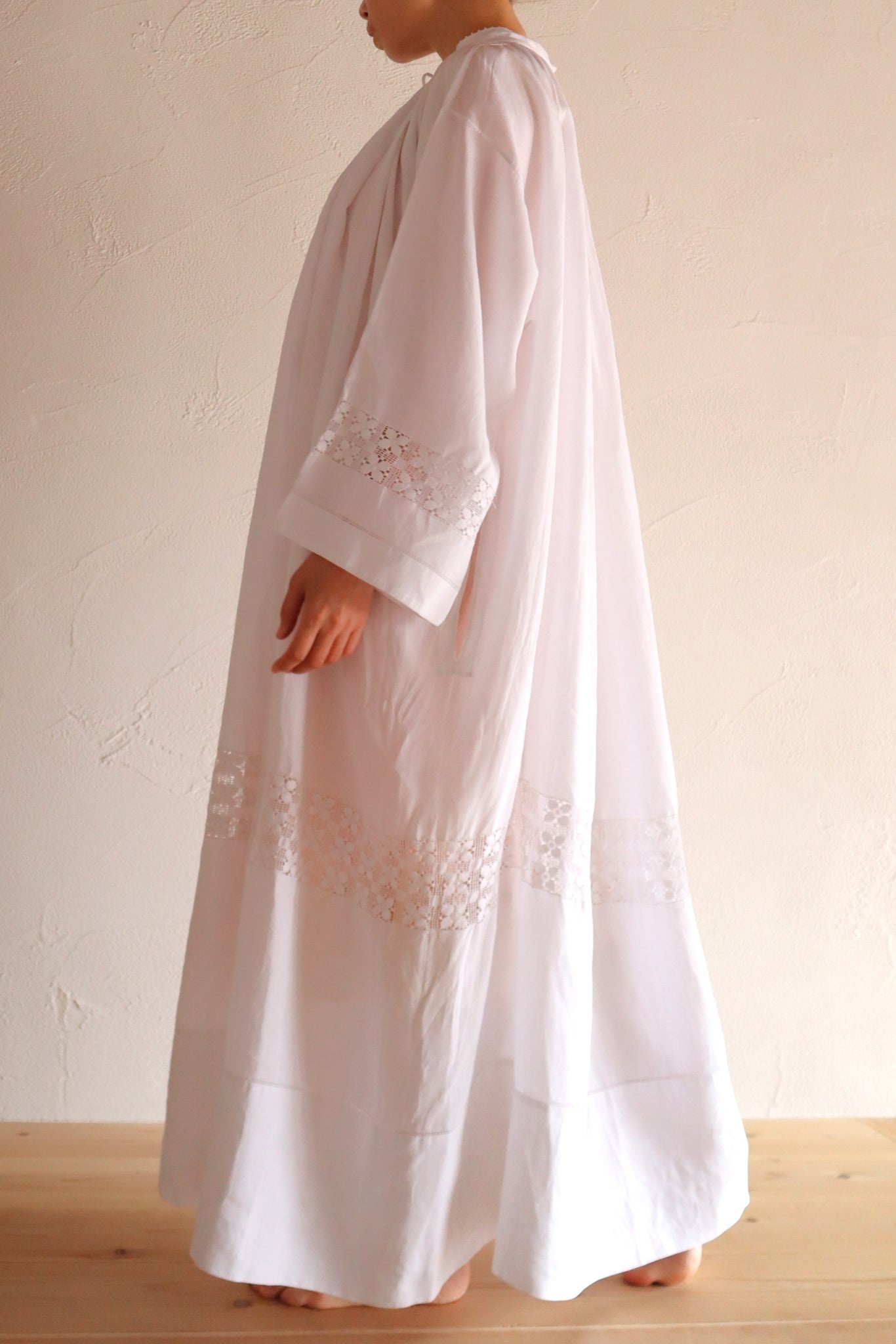 1900s French Handworked Linen Drawnwork Lace Church Surplice
