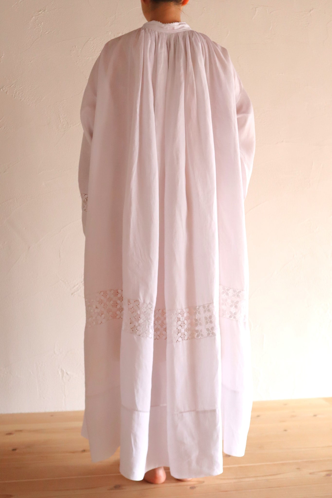 1900s French Handworked Linen Drawnwork Lace Church Surplice