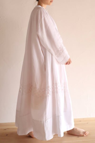 1900s French Handworked Linen Drawnwork Lace Church Surplice