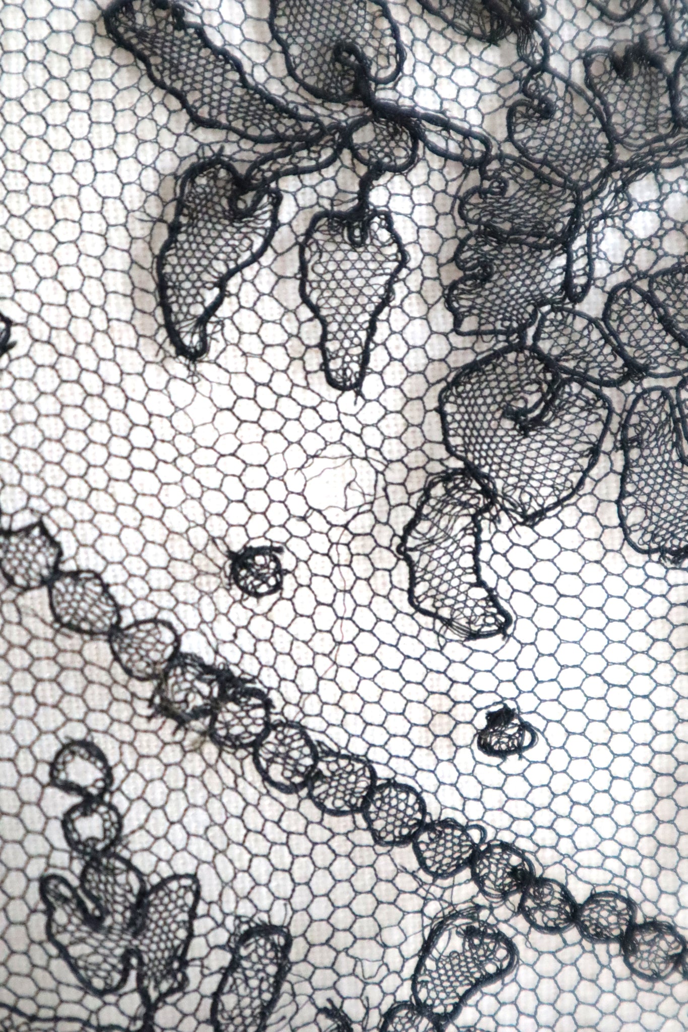 1900s French Black Chantilly Style Lace Collar