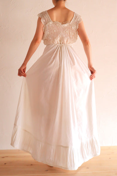 1900s French Cotton Train Skirt with Fine Pleated Hem