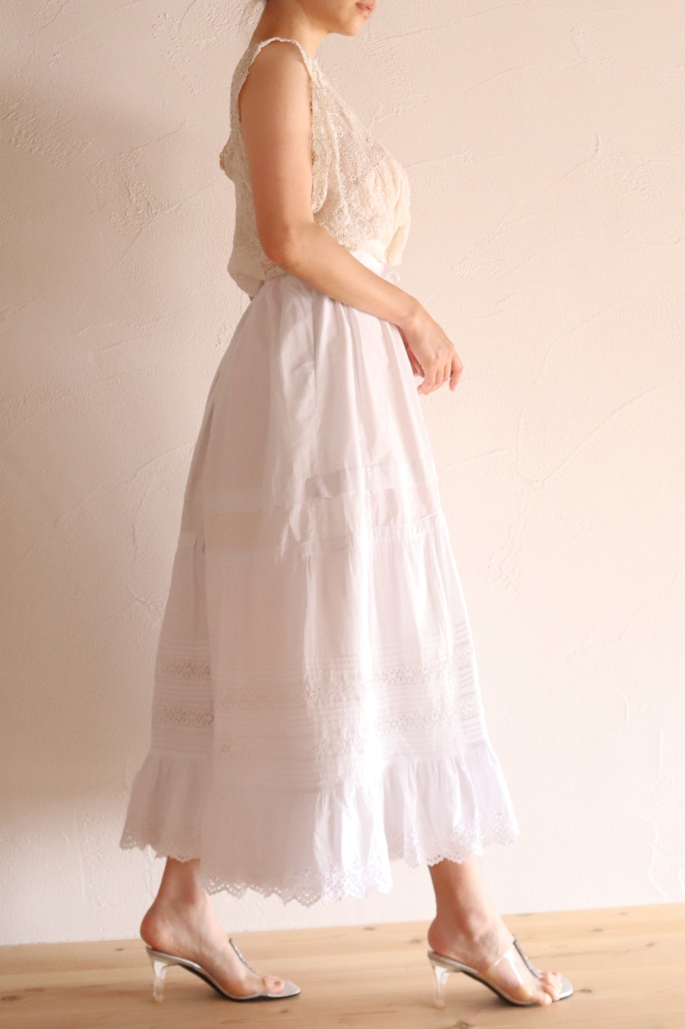 1900s French Edwardian Cutwork Cotton Petticoat Skirt