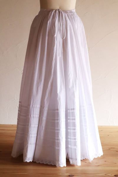 1880s French White Cotton Petticoat Skirt with Hand-Sewn Pintucks