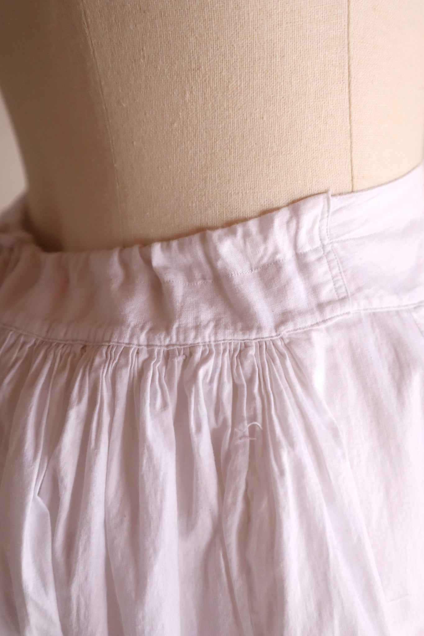 1880s French White Cotton Petticoat Skirt with Hand-Sewn Pintucks