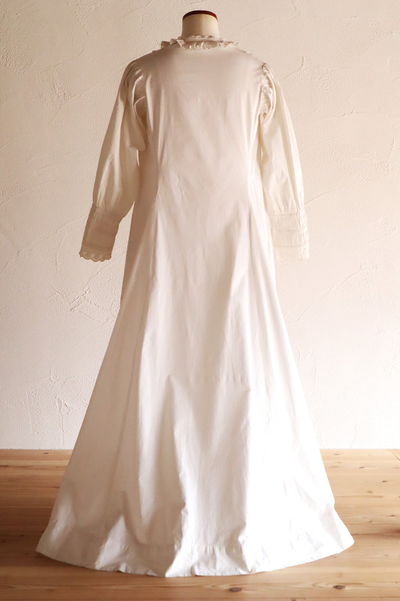 1890s–1900s French Edwardian White Cotton Dress