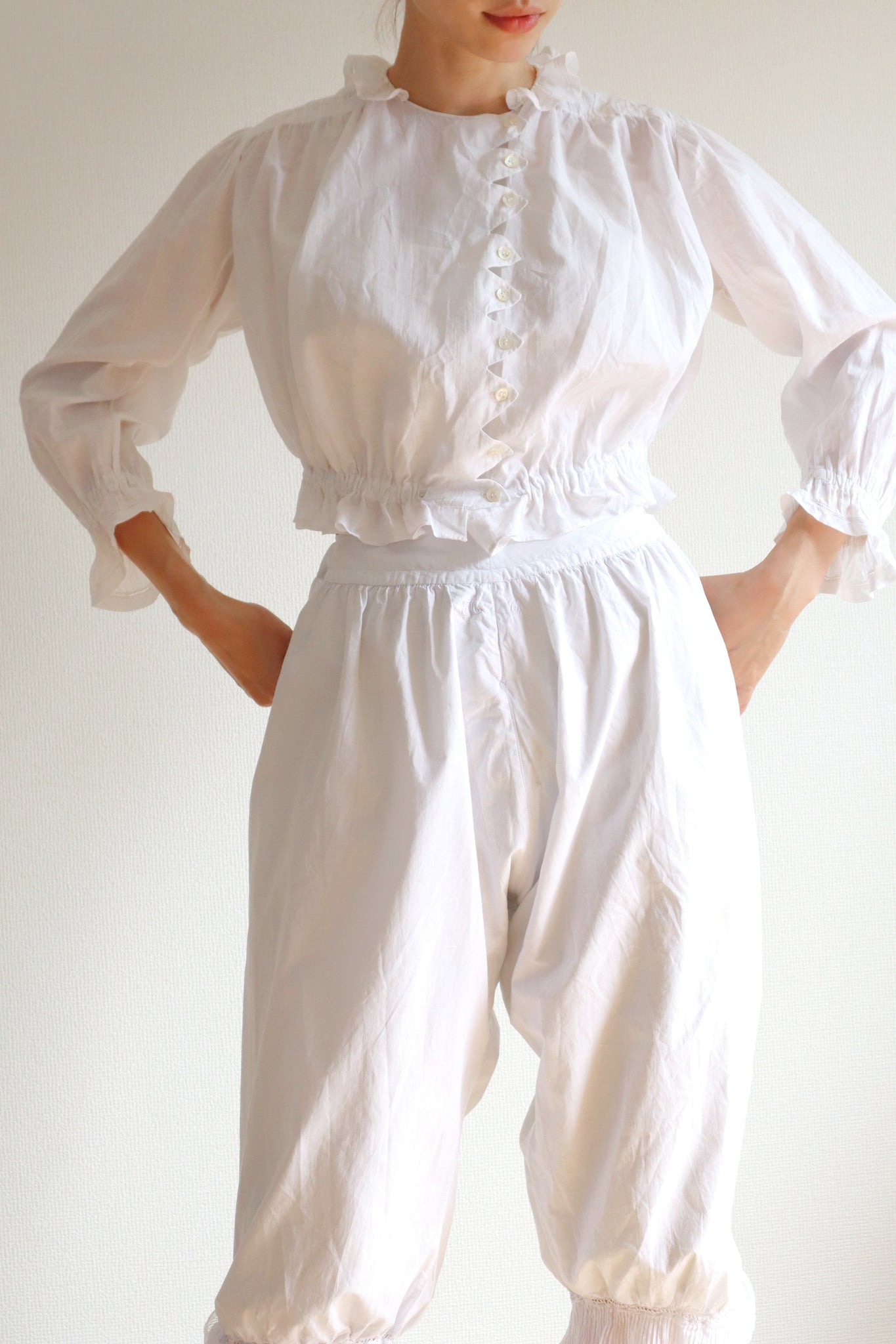 1910s Zigzag Button Panel Blouse