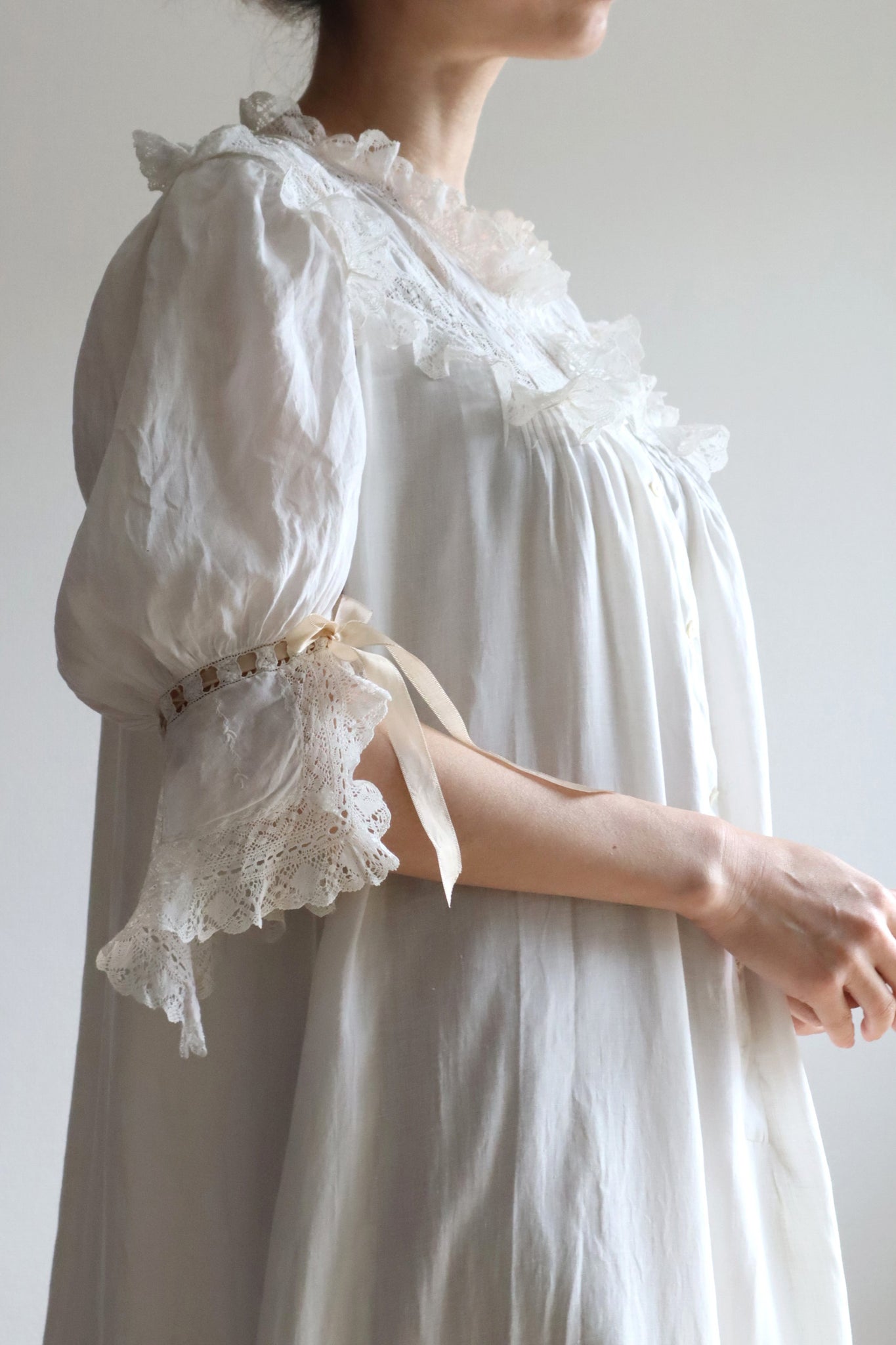 1900s Puff Sleeve Lawn Linen Dress