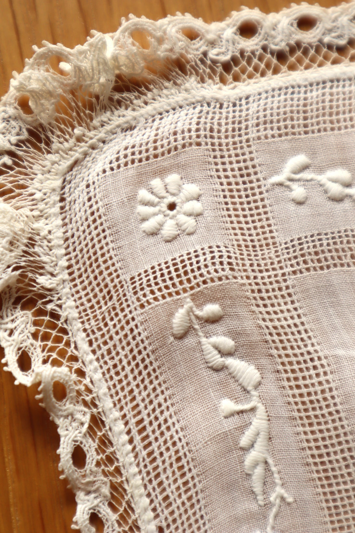 1900s Hand Embroidery Handkerchief