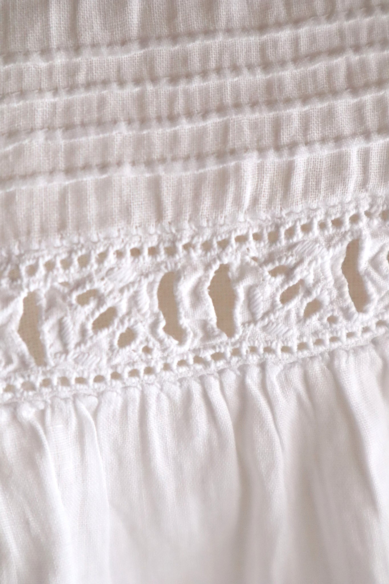 1900s French Hand-Sewn Cotton Lawn Dress