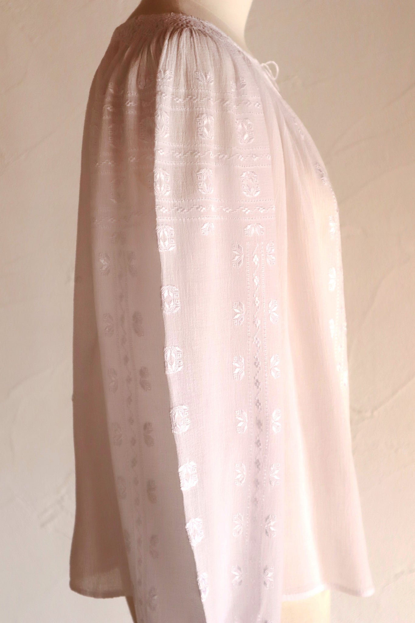 70s Embroidery Romanian Blouse White