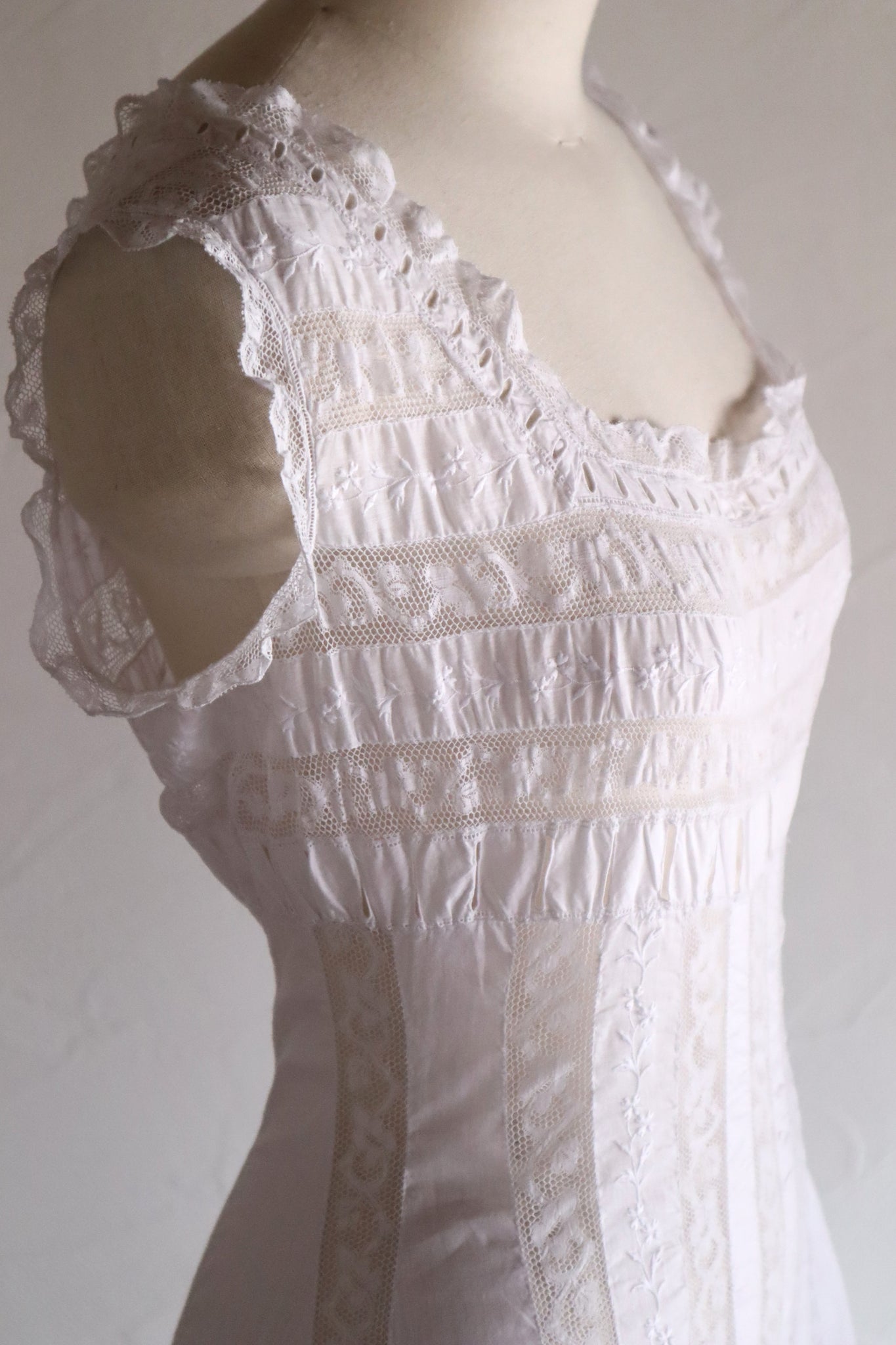 1910s French Hand-Sewn Valenciennes Lace Dress