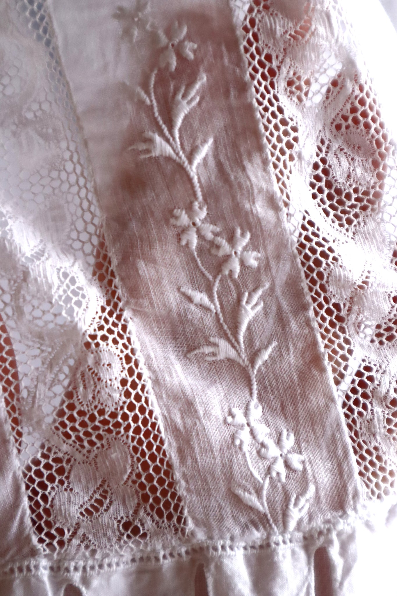 1910s French Hand-Sewn Valenciennes Lace Dress