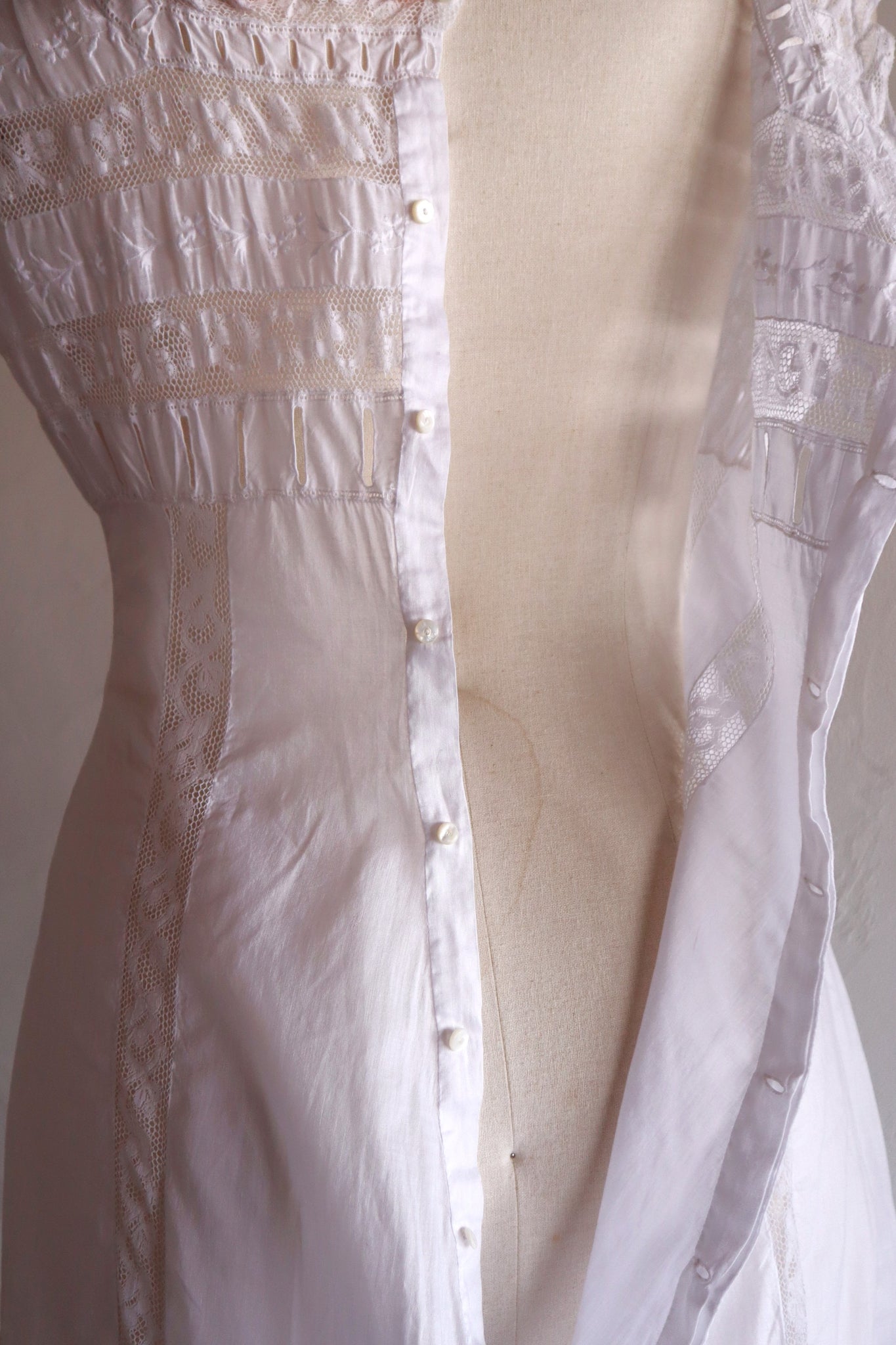 1910s French Hand-Sewn Valenciennes Lace Dress