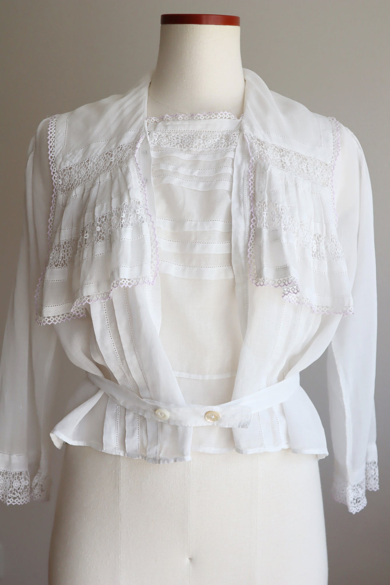 1910s Lavender Crochet Trim Blouse