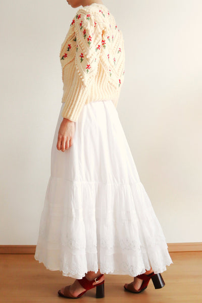 80s Flower Embroidery Cream Austrian Cardigan