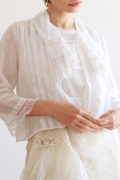 1910s Lavender Crochet Trim Blouse