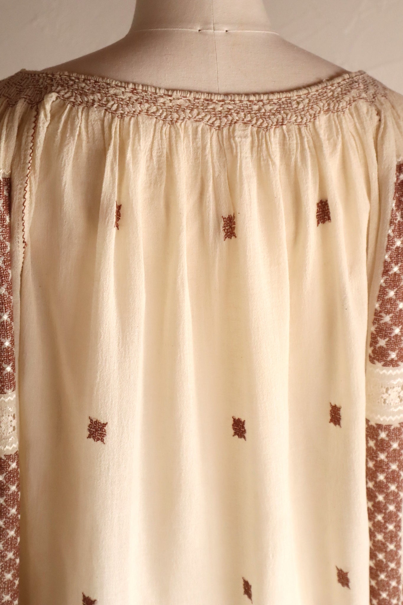 1940s~1950s Romanian Blouse Cream×Brown