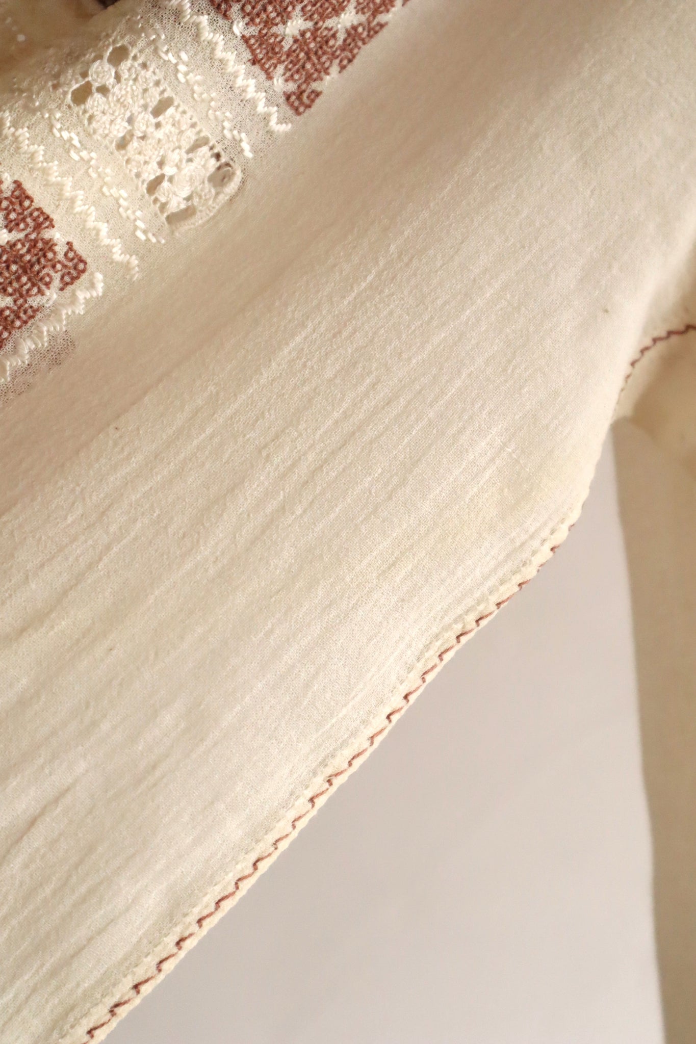 1940s~1950s Romanian Blouse Cream×Brown