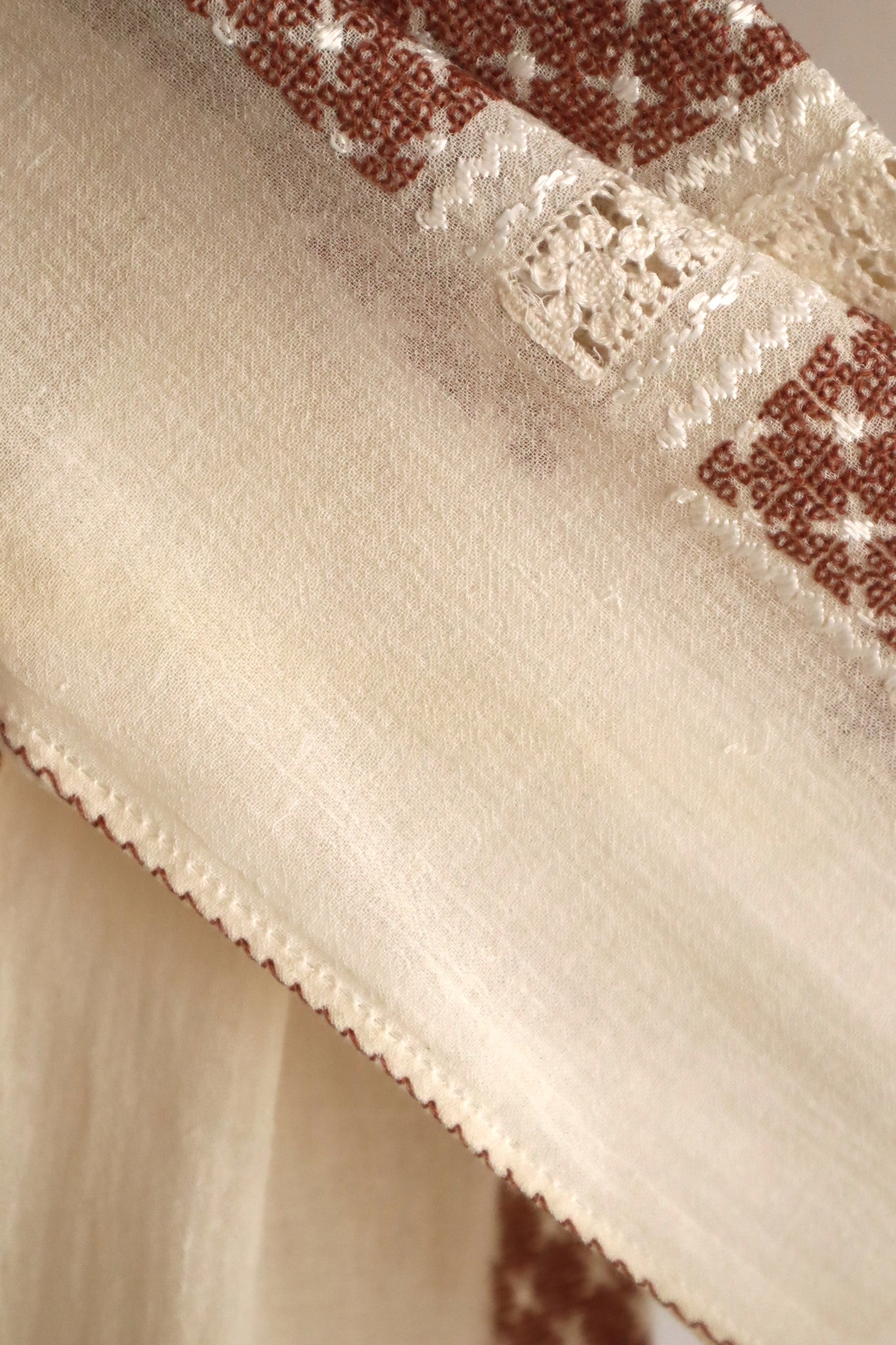 1940s~1950s Romanian Blouse Cream×Brown