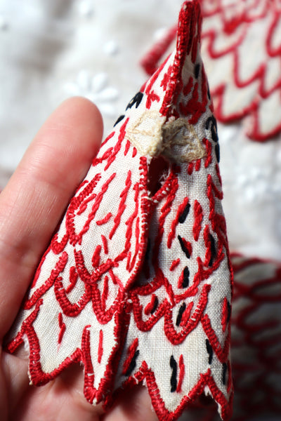 1910s–1920s French Hand-Embroidered Linen Chicken Egg Warmers (Set of 5)