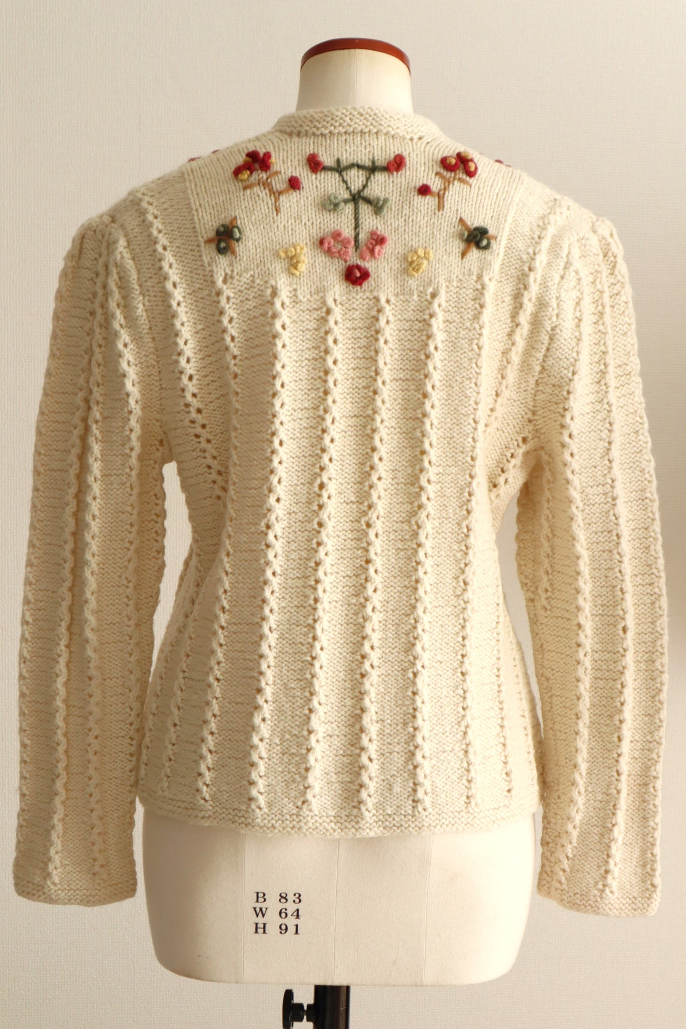 70s Fluffy Yarn Austrian Cardigan