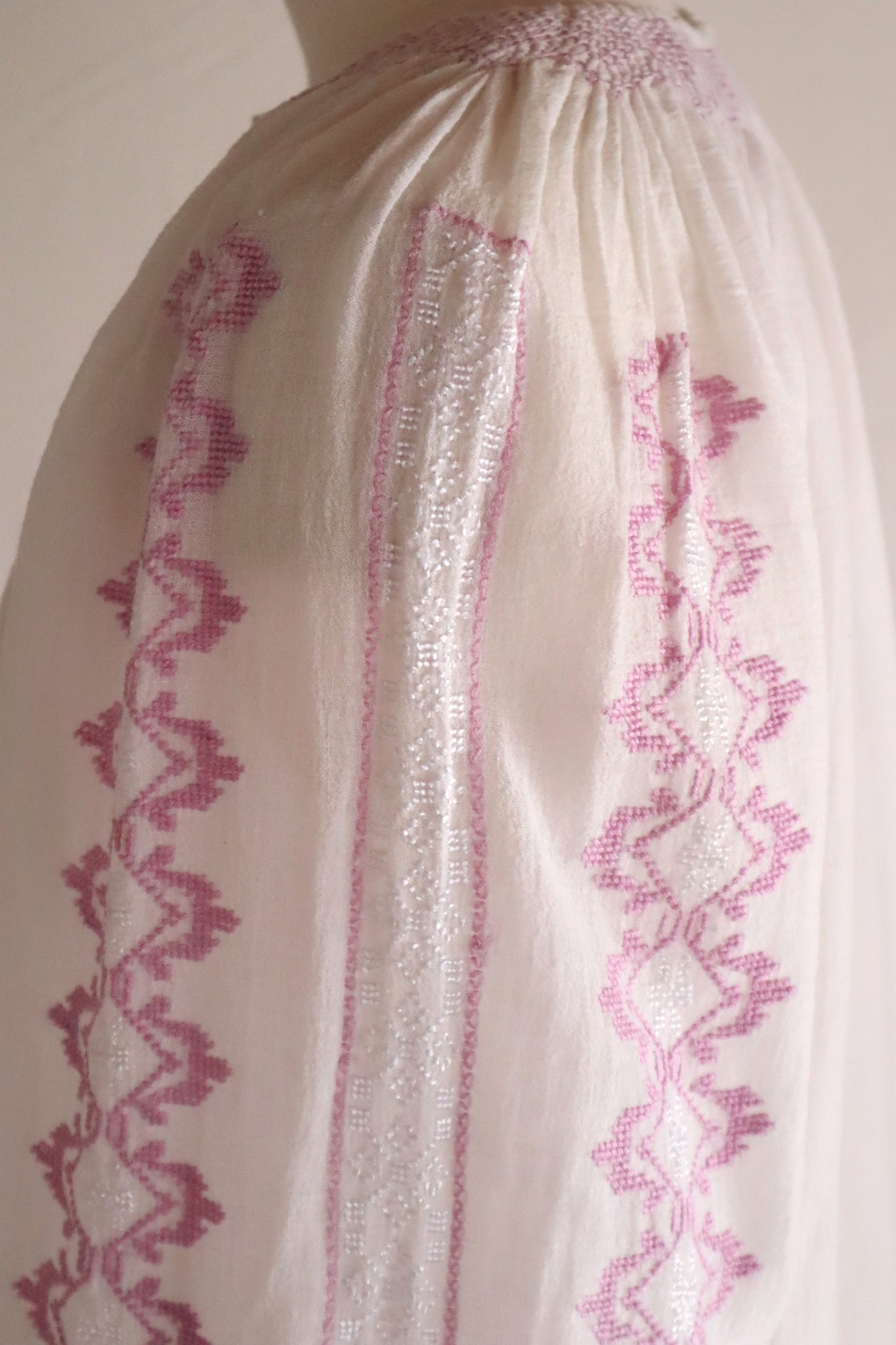 70s Embroidery Romanian Blouse Pink