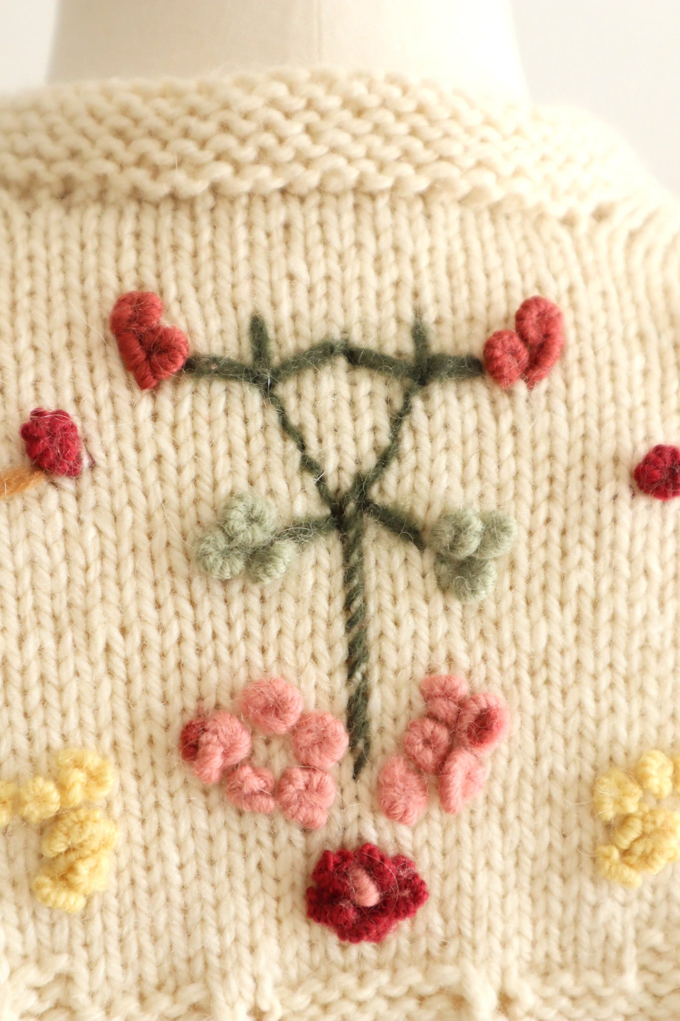 70s Fluffy Yarn Austrian Cardigan