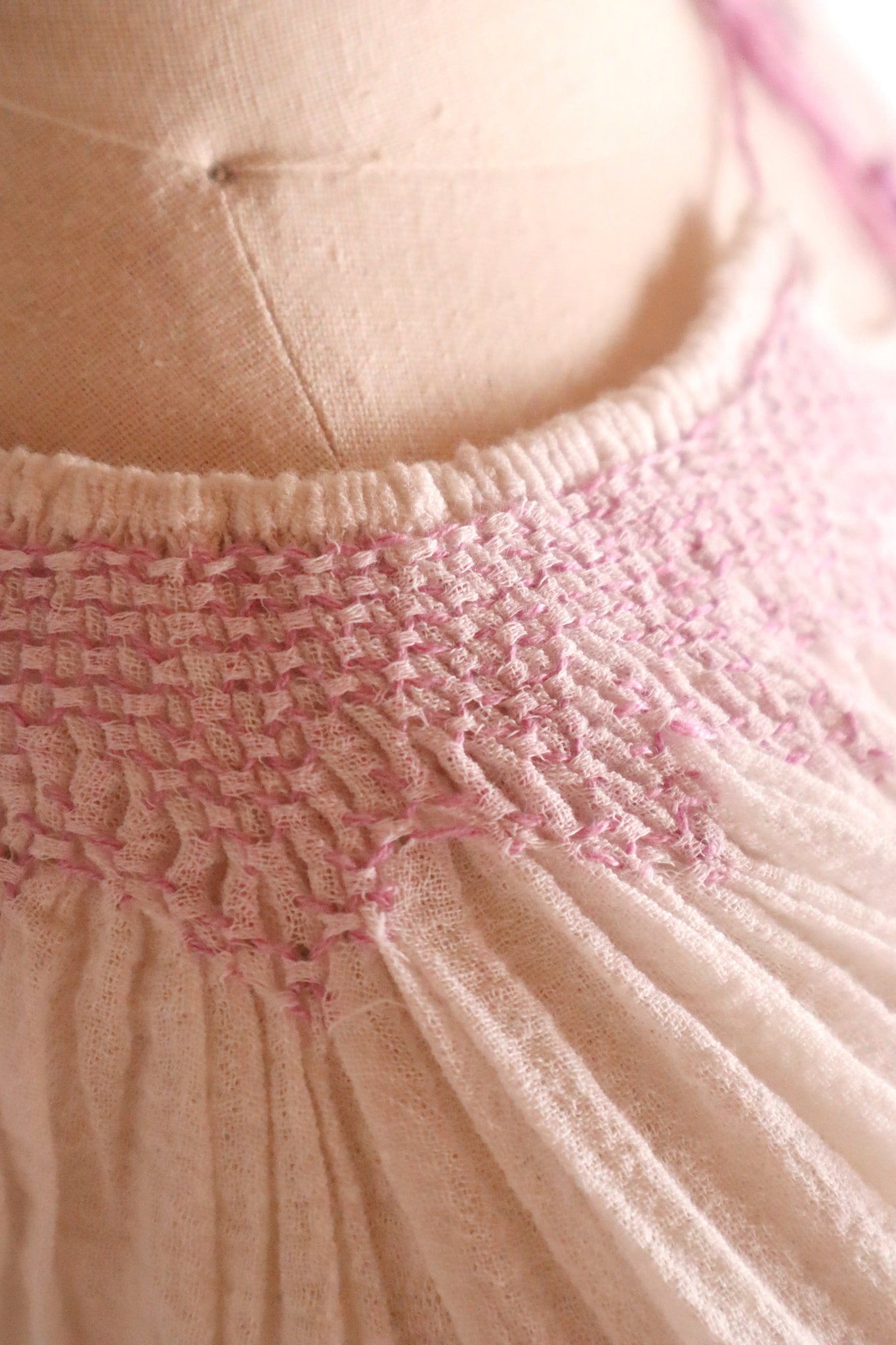 70s Embroidery Romanian Blouse Pink