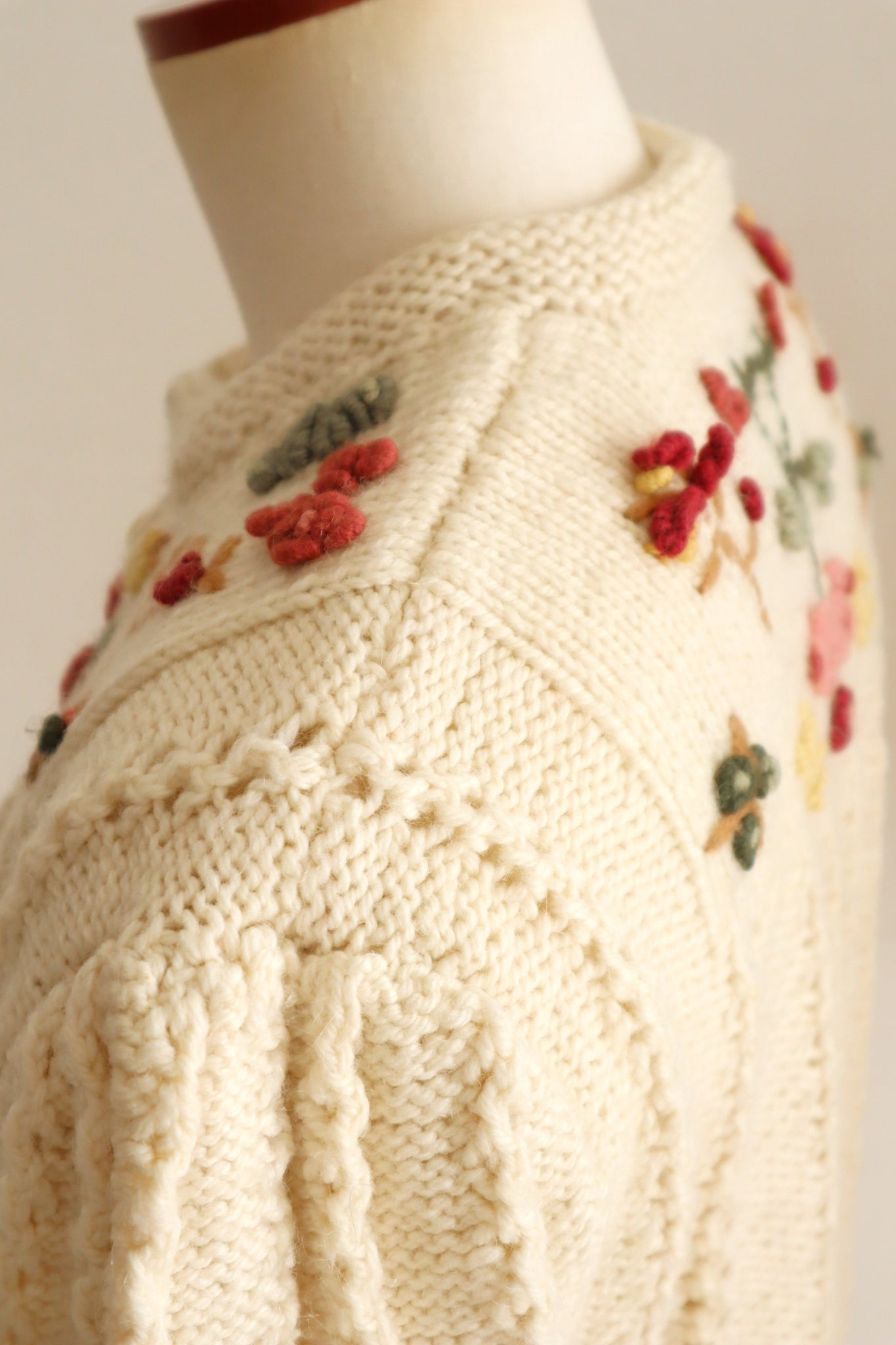 70s Fluffy Yarn Austrian Cardigan